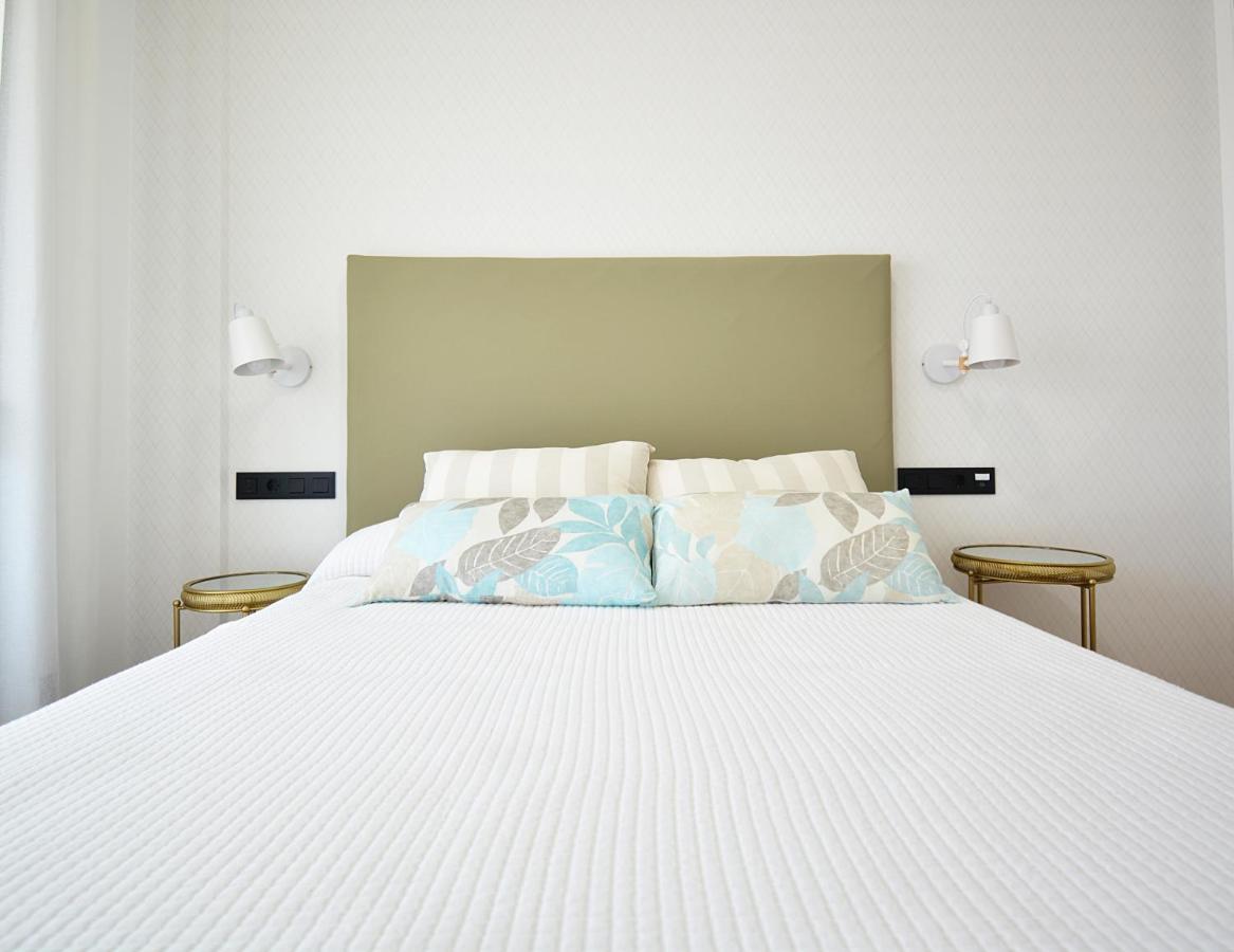 Precioso Apartamento Con Piscina En サンシェンショ エクステリア 写真